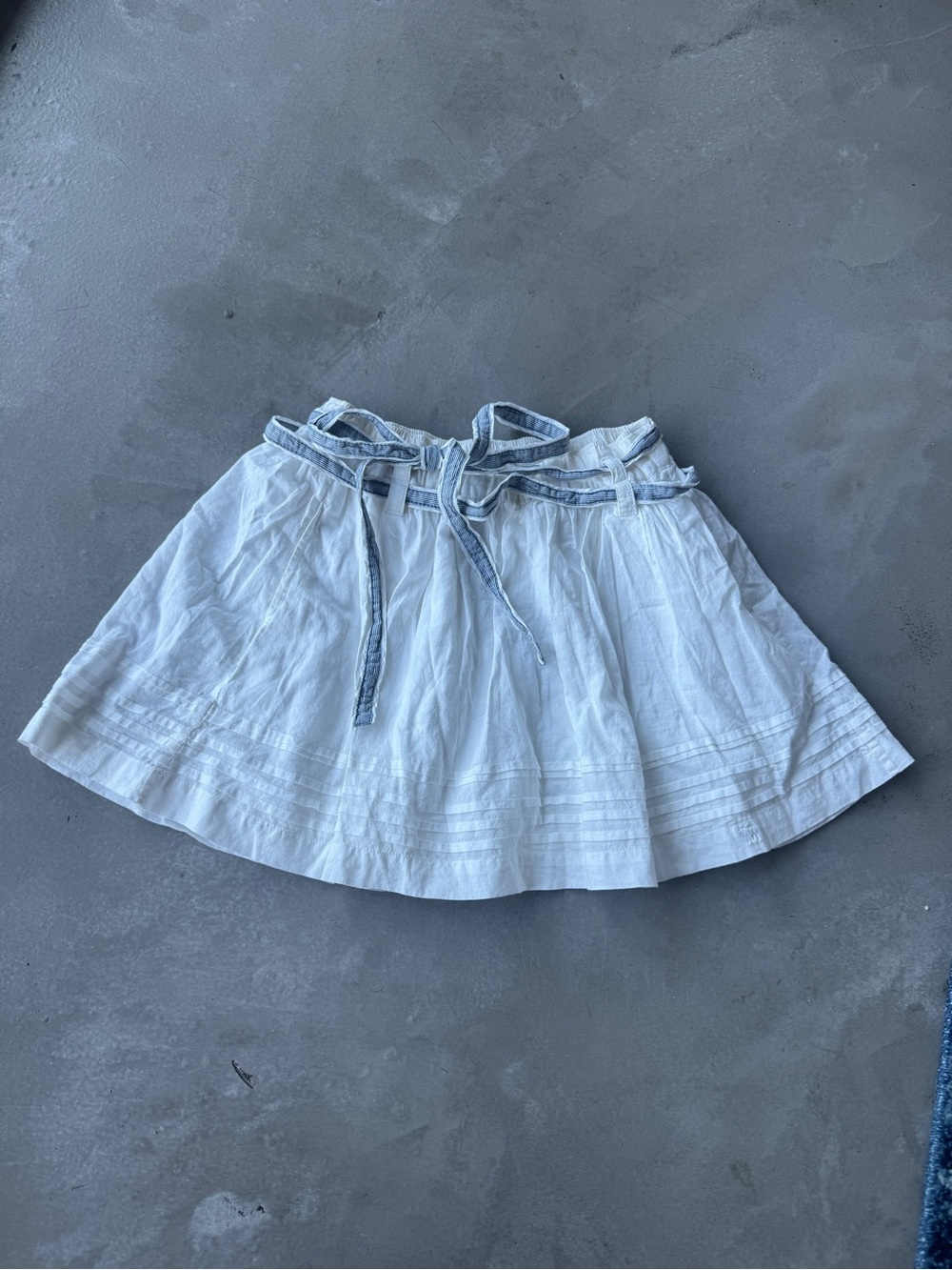 Vintage Abercrombie & Fitch 100% cotton mini skirt with blue tie up detail - XS